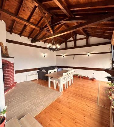 Nadejda Guest House in Tyzha