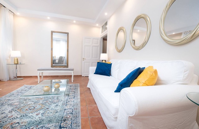 Nadiona White Suite | Elegant Guilford Apartment | old Town center