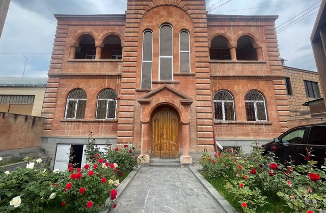 Najaryan’s Family Guest House