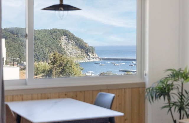 Namhae Jjhouse Pension