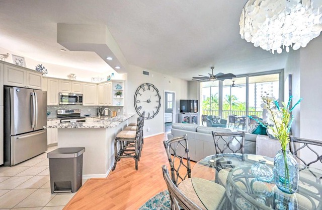 Naples Escape in Regatta with Resort Amenities!