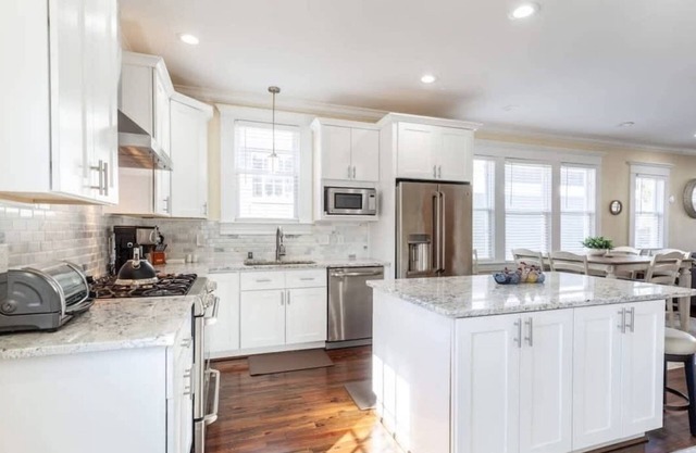 Naptown Villa House S