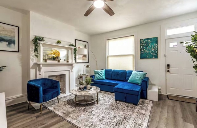 Near UPMC, CMU, Pitt & Walnut + Free Parking