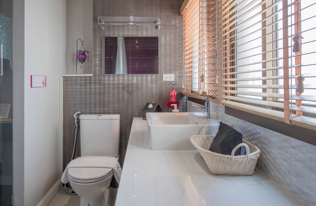 Near Wongwian Yai BTS,suitable for couples and families.