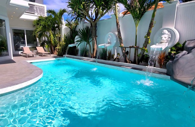 NEBULAND Luxury Pool Villa Pattaya Walking Street 7 Bedrooms