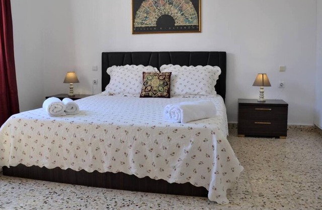 Nefeli's Private House near airport