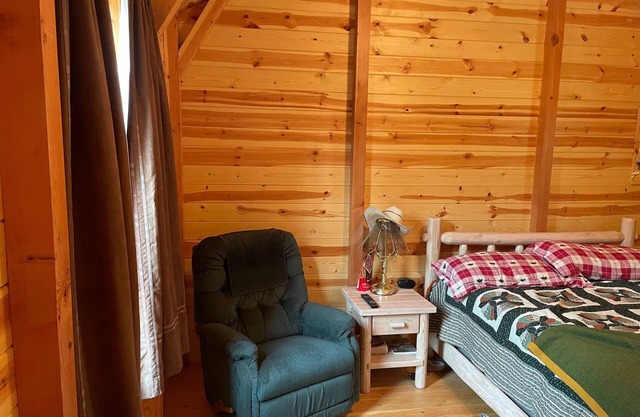 Neihart MT Mountain Cabin