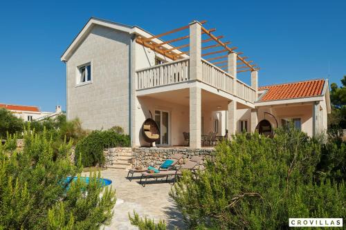 Nella Hvar
