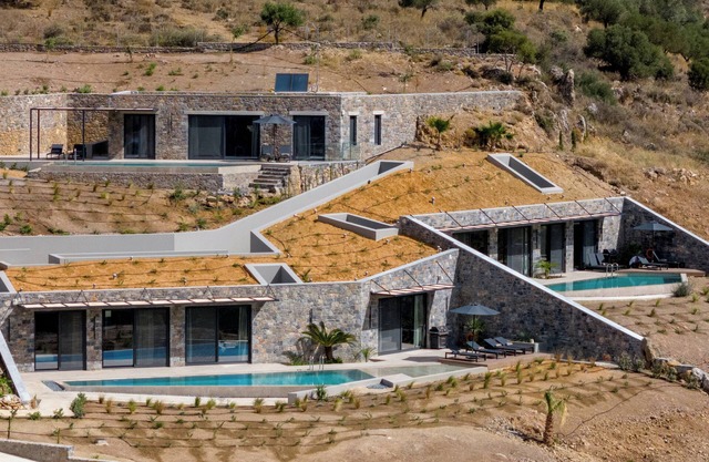 Neromai Residence One: Infinity Pool & Design Gem