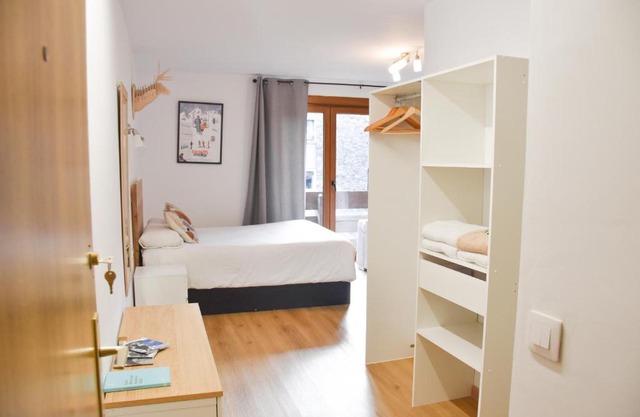 NEU II Estudio Pas de la Casa HUT2-8180