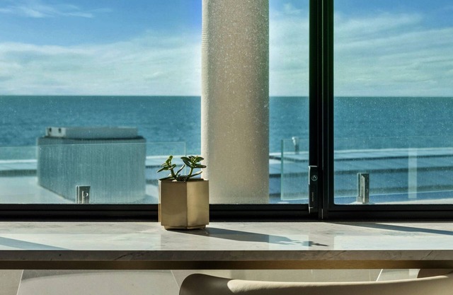 Neue Blue Apartment Cottesloe