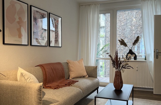 Neue, Stylische 2-zimmer Wohnung in der Innenstadt mit Balkon