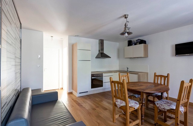 New 2* Apartment in Central Brides-les-Bains with Terrace, Garage, and WiFi