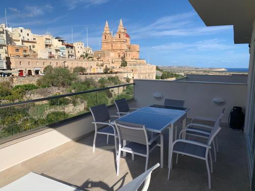 New 3 Bedroom Apartment with Large Terrace & Panoramic Views