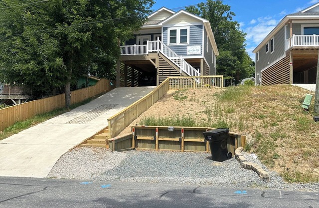 New 3-BR house in the gated community of Colington Harbour, Kill Devil Hills, NC