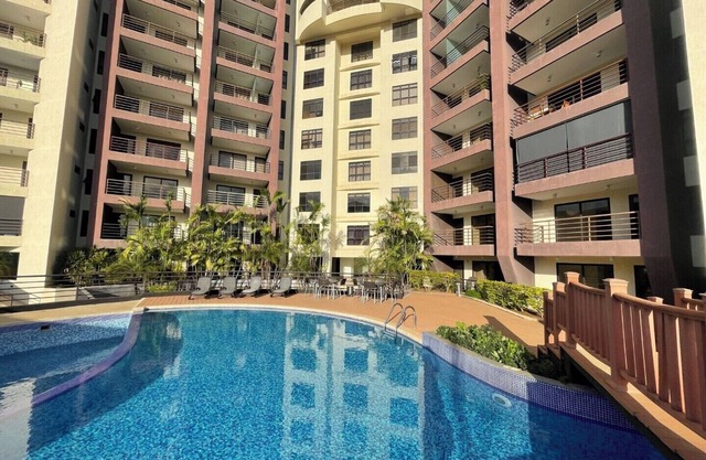 New 4 star apartment in prime location (2025), Just a few steps away from Bars, Restaurants, Shoppin