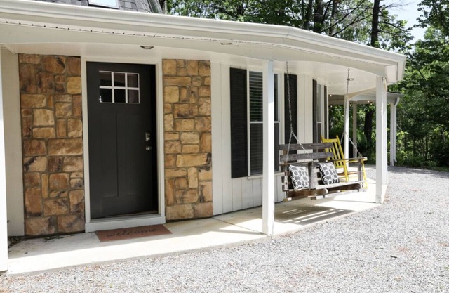 New! 8Days a Week - Octagonal home for a unique stay
