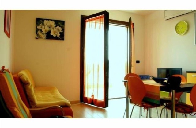 New apartment 300mt from beach (free wi-fi)