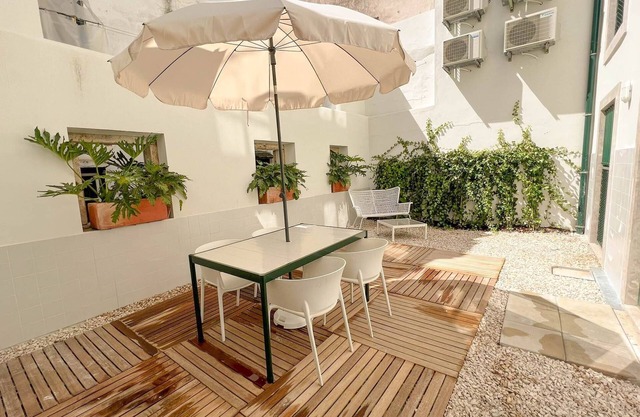 NEW Apartment w/Terrace in prime location | 0