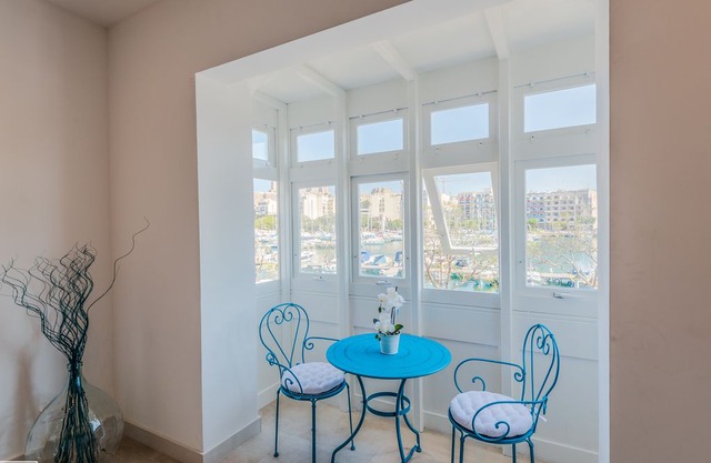 New apartment, Yachting Club view, Valletta area, New !!!