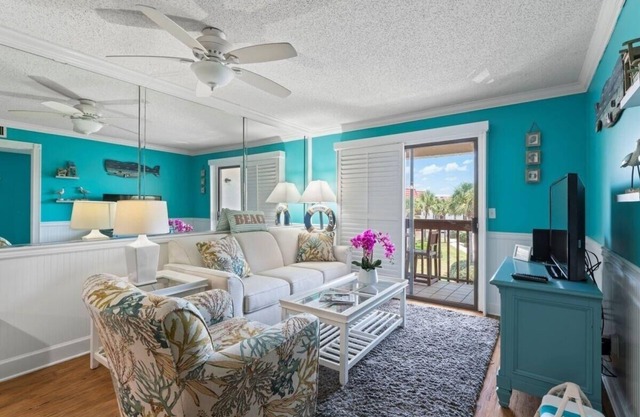 NEW! Aqua Vista Retreat 2-Bedroom Condo with Pool and Ocean view