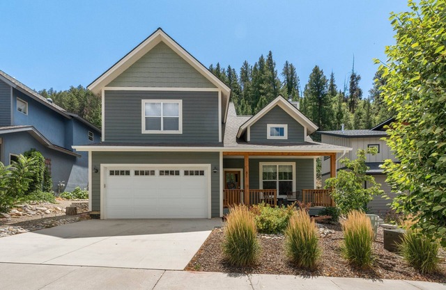New Build, Pet Friendly, A/C, 5 Minutes to Downtown Durango
