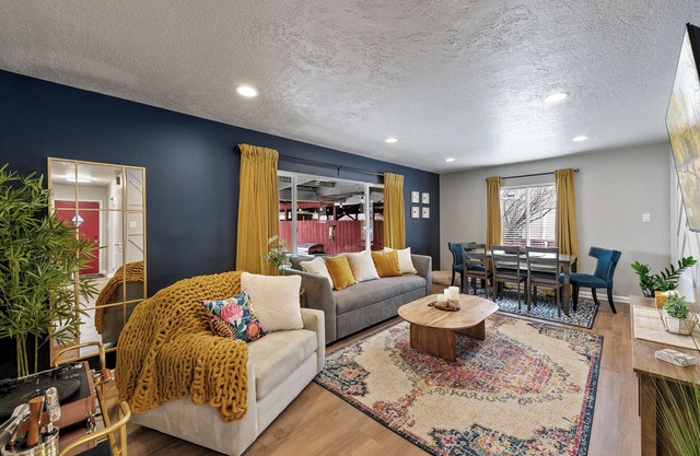 NEW! Charming Mountain View Home w/Huge Fenced Yard, King Beds & TV's, Fireplace
