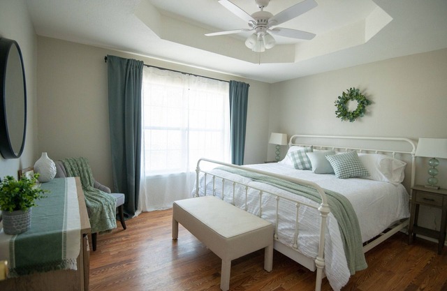 New! Cozy Home 10 min to Magnolia and Baylor