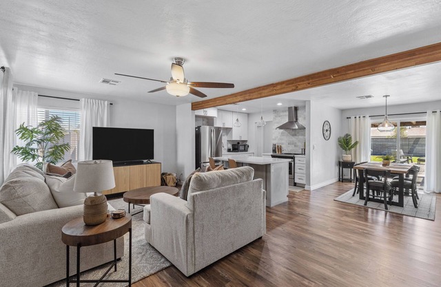 NEW Luxury Escape - 10 min to Scottsdale - Firepit