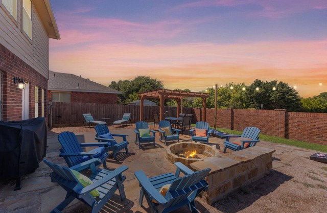 NEW Luxury Haven I Game Rooms + Backyard Retreat