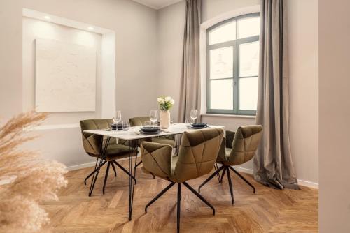 NEW LUXUS Suite I TWO Kingbeds I Center