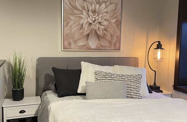 NEW, NEW, NEW! Wabasha downtown studio113 Pembroke Ave Unit #102