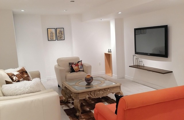 New private modern apartment basement in Milton