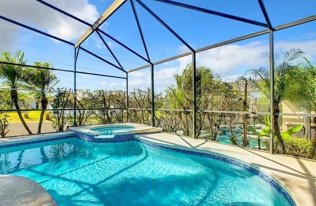 NEW! Spacious 5BR Home w/ Private Pool+Spa in Scenic Davenport Location