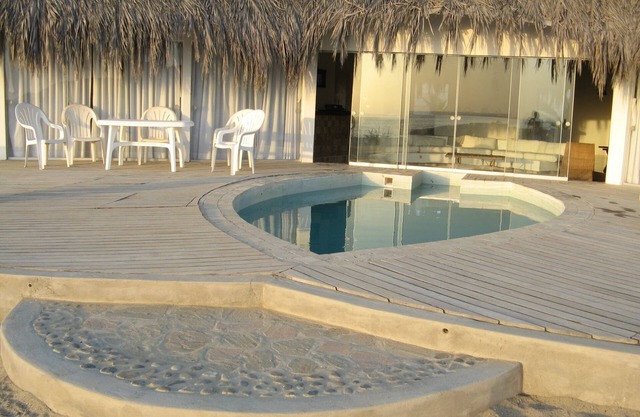 NEW - Villa Canoas - Piscina Privada, frente al mar. Ingreso directo a la playa!