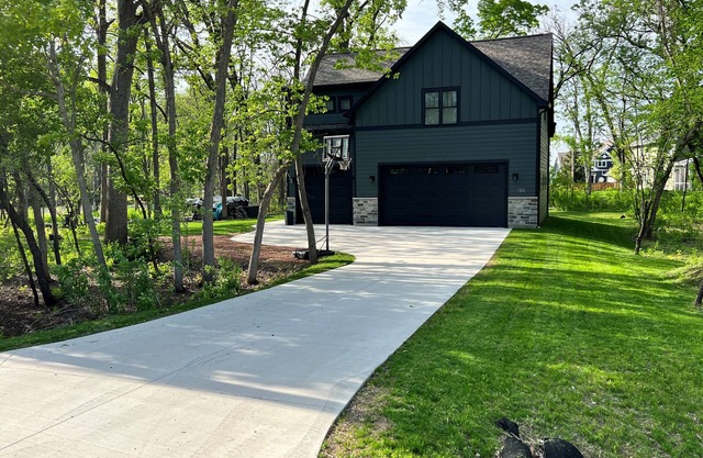 Newly Constructed 1 Bedroom Home Located near Lake Waubesa