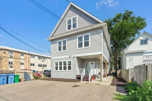 Newly Renovated 5BD 4BA Home near Downtown