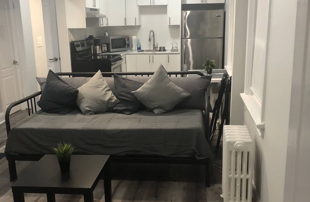 Newly renovated apartment in Port Credit