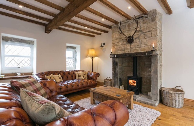 *Newly Renovated Blackberry Cottage & Log Burner *