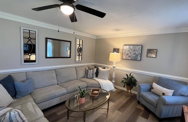 Newly renovated home in Quiet Neighborhood. Great for Families