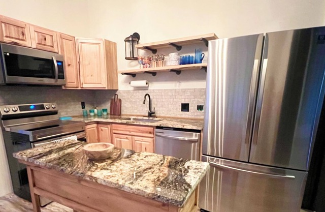 Newly restored Historic apartment located in the heart of Downtown Bowie, TX