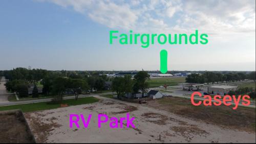 Next to The Fair RV Park and Storage - Empty Lot
