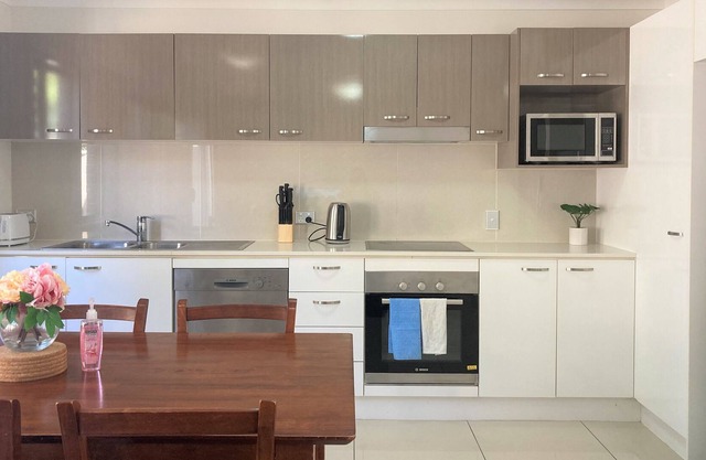 Nice 3 bedroom townhouse in Kingston
