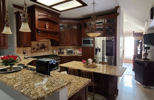 Nice and elegant house ,close to DFW Airport, with fine appliances