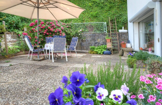 Nice apartment for 4 people with WIFI, TV, patio and pets allowed