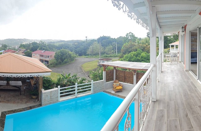 Nice apartment 8 minutes from la meynard hospital