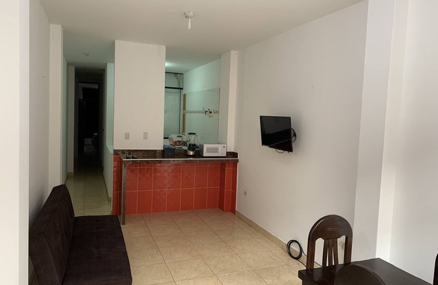 Nice Apartment - 10 minutes airport.