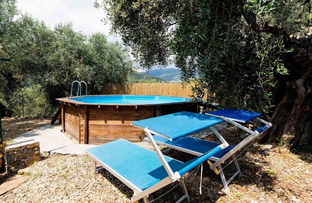 Nice apartment for 10 guests with WIFI, pool, patio and pets allowed