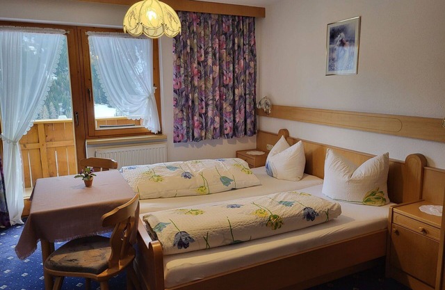 Nice apartment for 11 guests with WIFI, TV, balcony and pets allowed