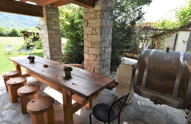 Nice apartment for 3 guests with WIFI, TV, patio and pets allowed